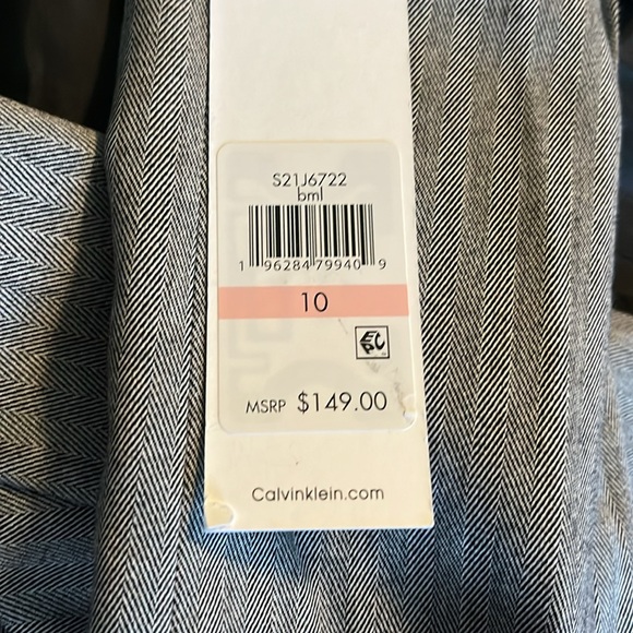 Women’s Chic Menswear-inspired Calvin Klein’s Jacket - Picture 3 of 4